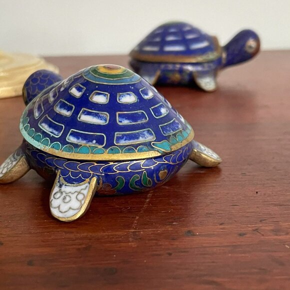 Vintage REAL CLOISONNÉ turtle trinket box, miniature. Collectible art. 3 inches - Picture 4 of 9